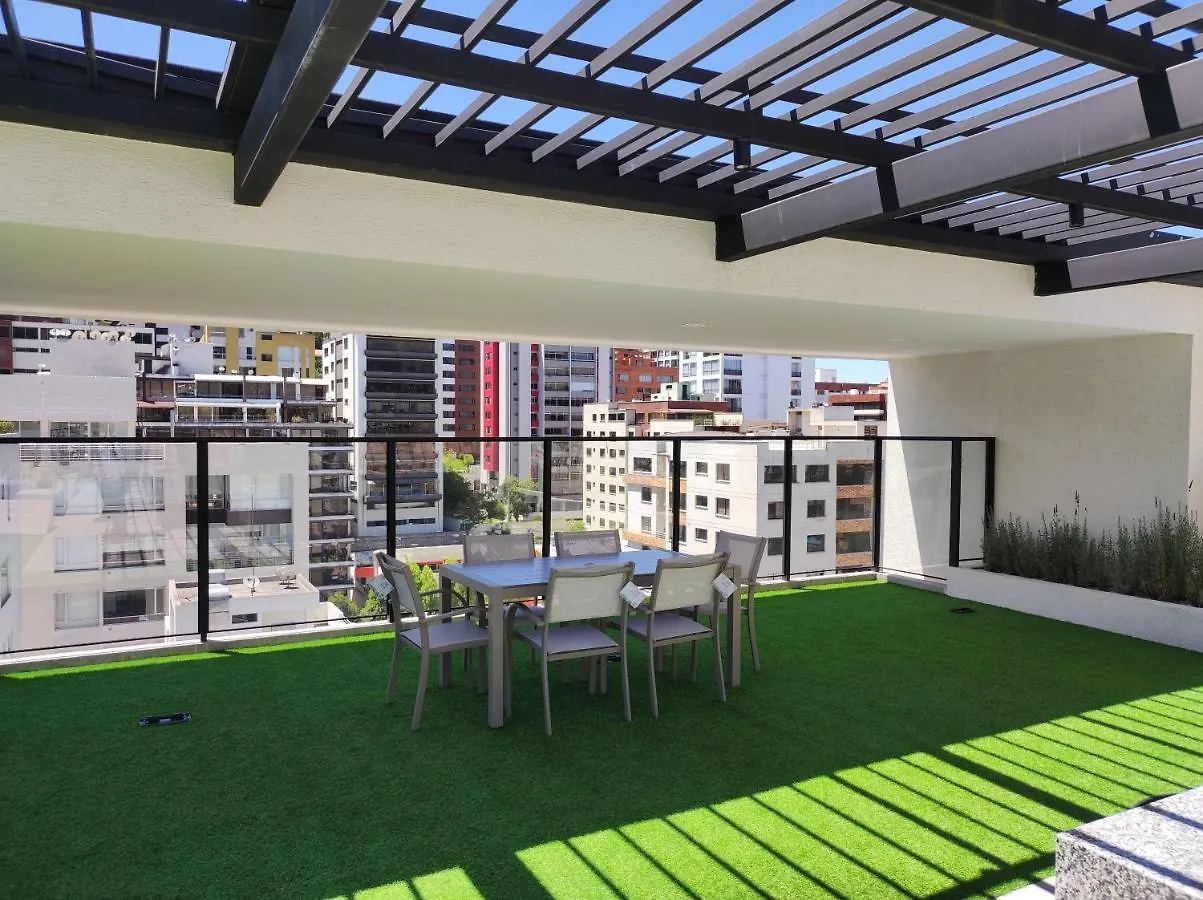 Charming Studio Quito Carolina Coliving Ecuador
