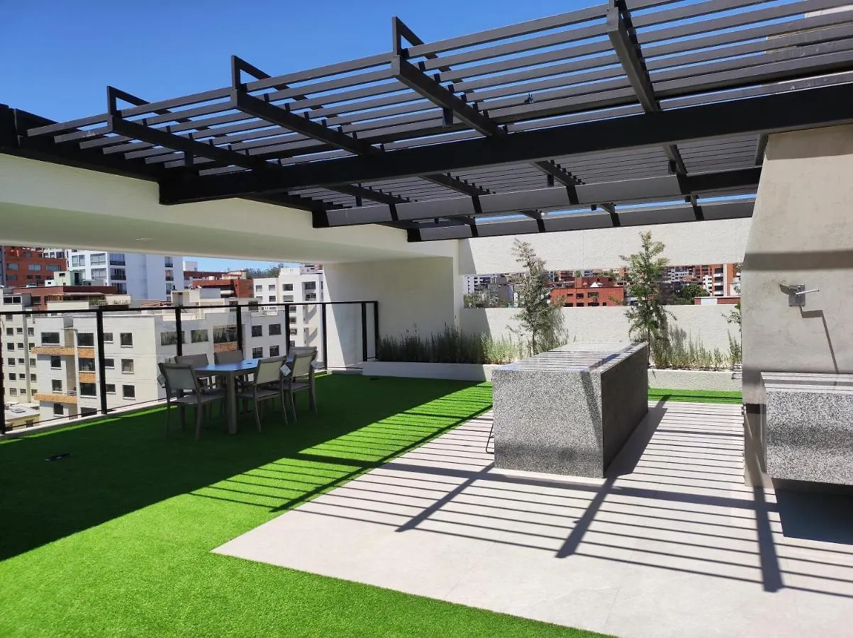 Charming Studio Quito Carolina Coliving Ecuador